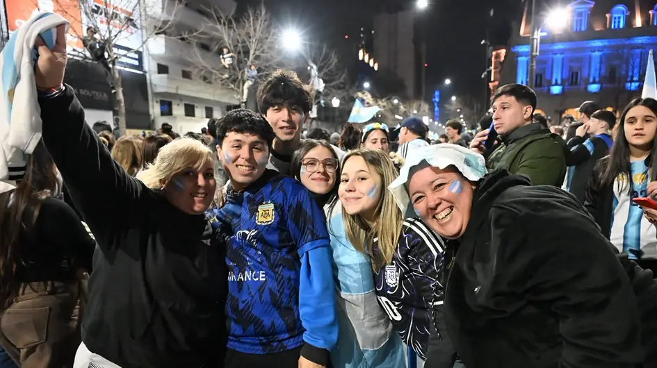En imágenes | La Plata explotó de felicidad con Argentina