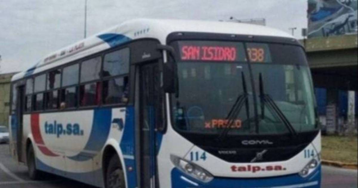 La reducción de micros durante el partido desató la bronca de los usuarios | El Dia
