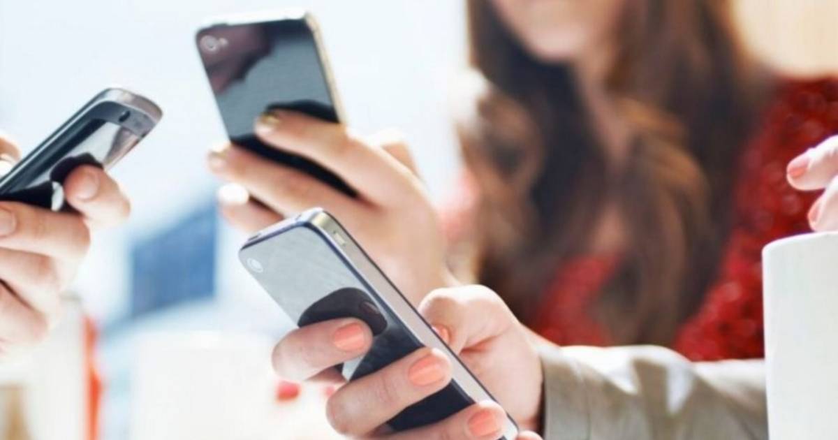 Debate de jóvenes por los riesgos en el uso de redes sociales | El Dia