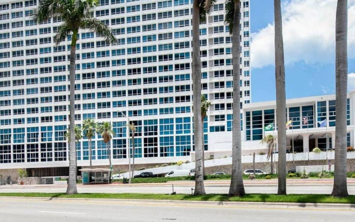 Proponen eliminar una oficina estatal en Miami