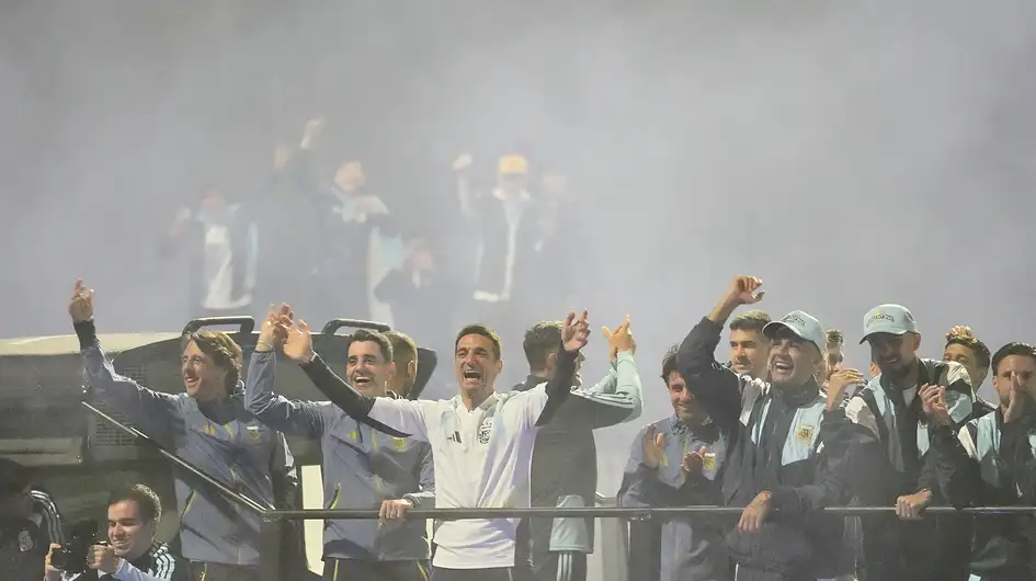 La emotiva bienvenida a la Selección en el país
