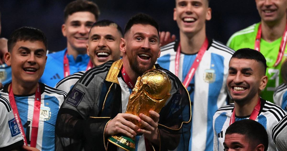 Leo Messi dejó la Selección y su nombre flotando en el adiós | El Dia