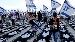 El trauma del 7 de octubre empuja a muchos jóvenes israelíes a la derecha