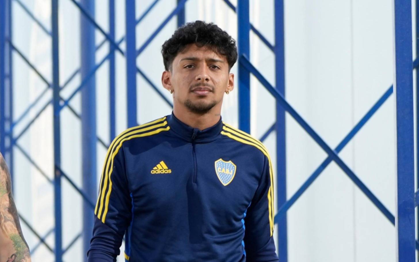 Almirón recupera a cinco soldados