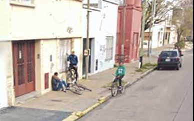 Asaltan un almacén y se llevan hasta los fiambres