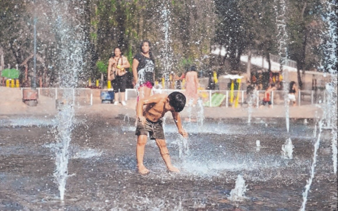 En Córdoba la temperatura superó los 46º y rige un alerta por incendios