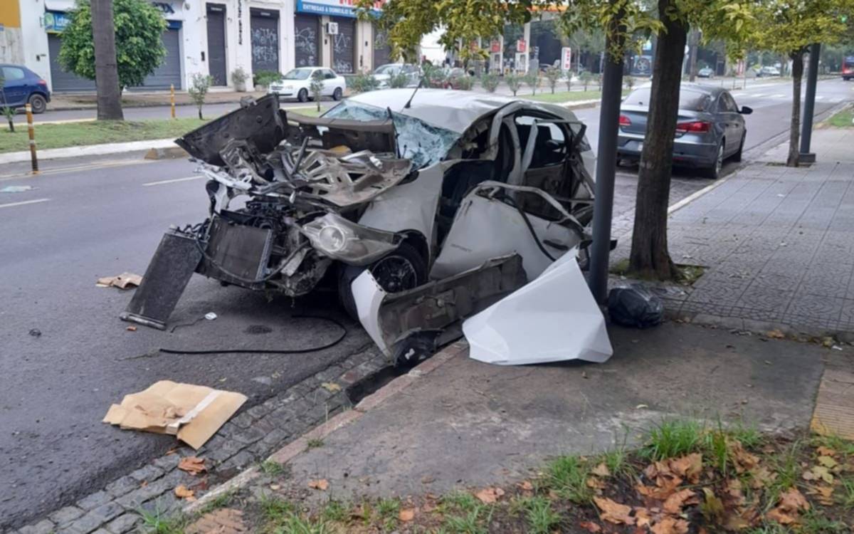 Brutal accidente de tránsito en Diagonal 74: casi termina en una verdadera tragedia