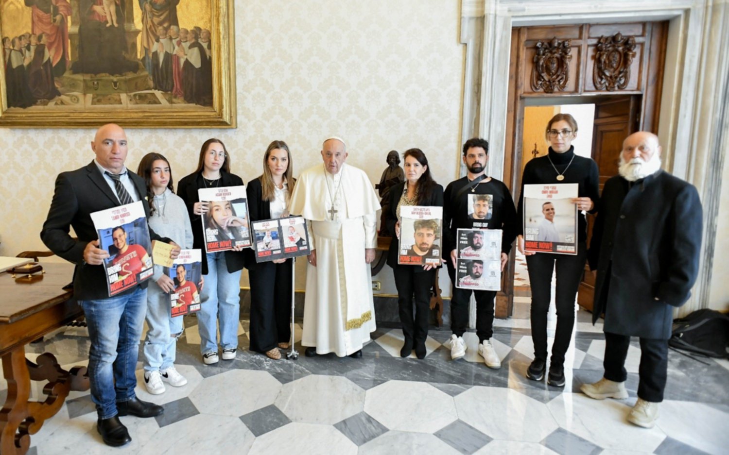 El Papa, con familiares de rehenes israelíes
