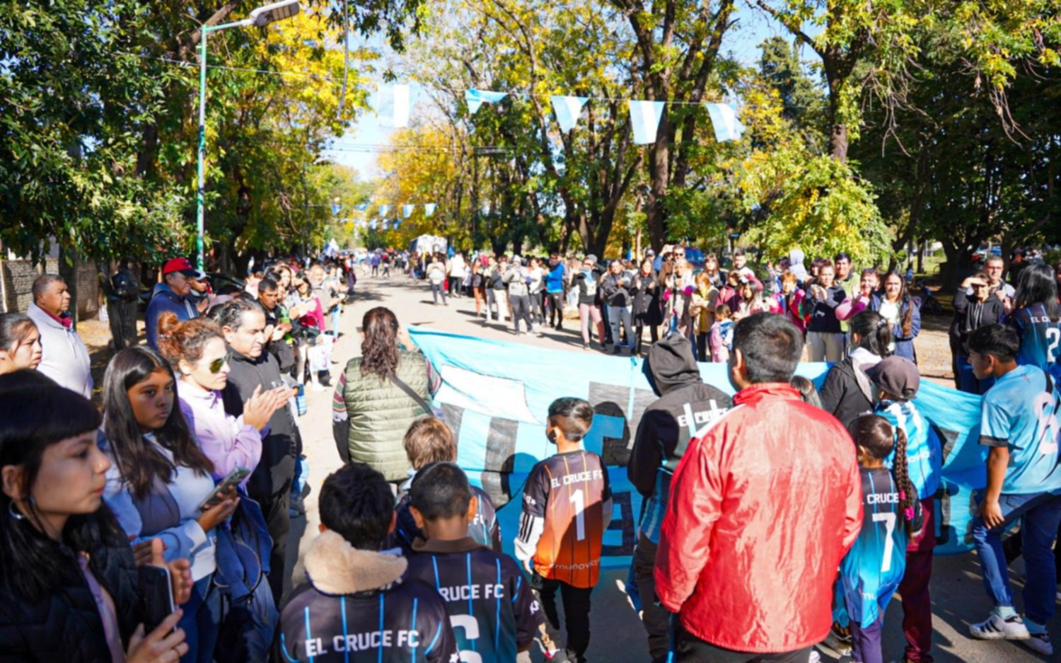 Etcheverry festejó los 114 años con desfile, música y numerosas atracciones 