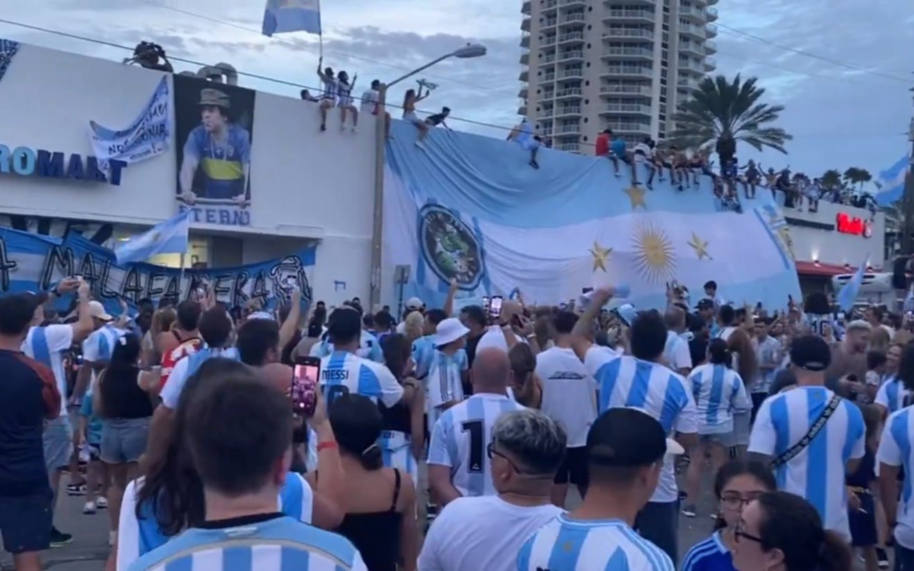 Los hinchas hicieron el último banderazo de la Copa