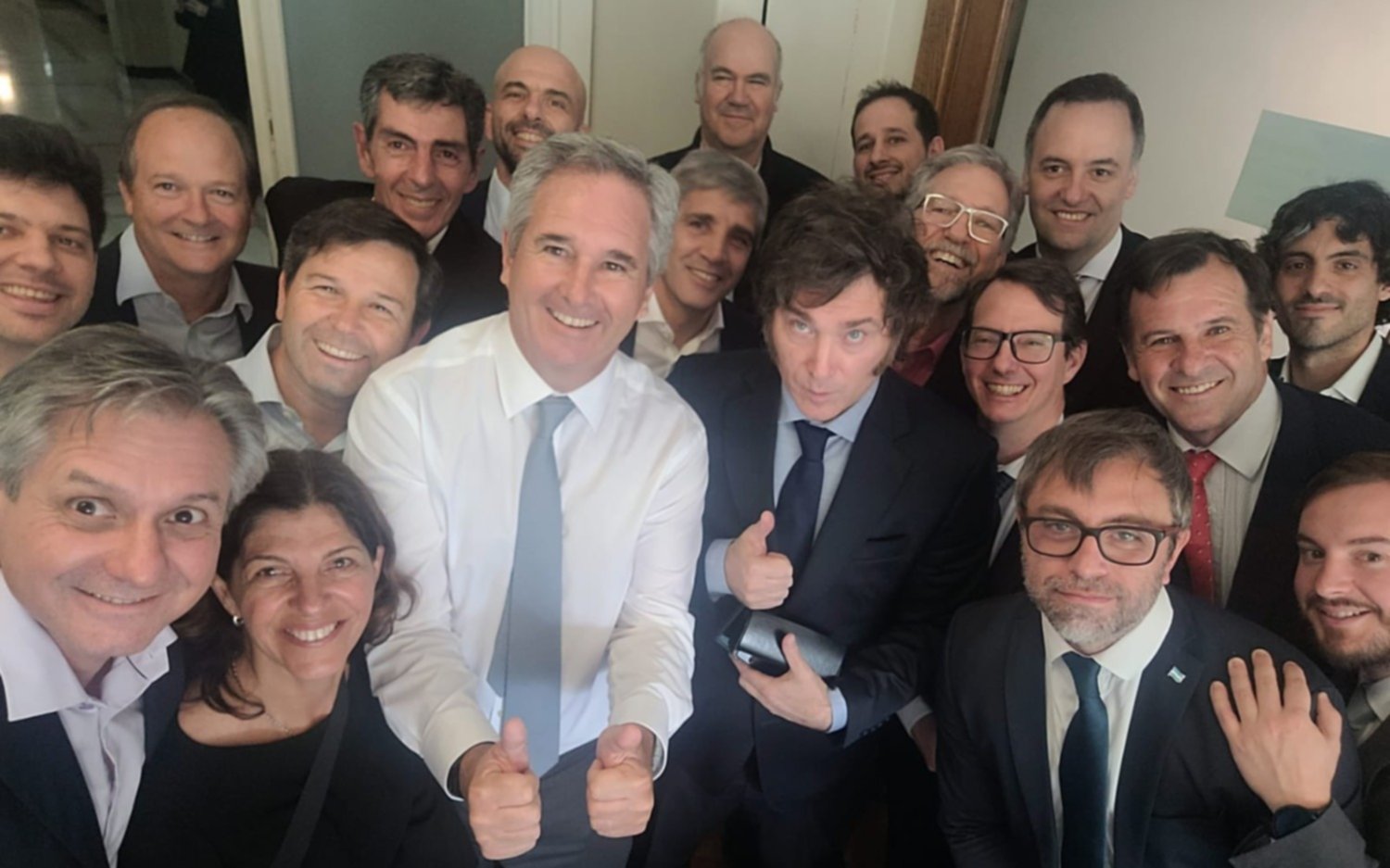 Visita sorpresa de Milei a Caputo antes del debate por el Presupuesto 2025