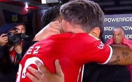 Pérez-Gallardo: un abrazo marcado por los rumores