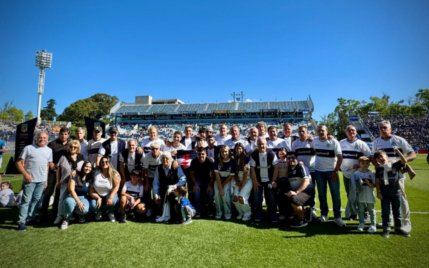 Homenaje a los campeones de 1984