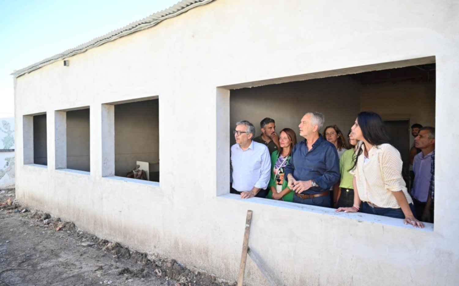 Reactivan obras en una escuela secundaria