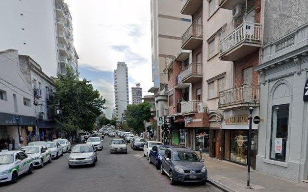 “Palo borracho”: robaron un millón en bebidas en La Plata
