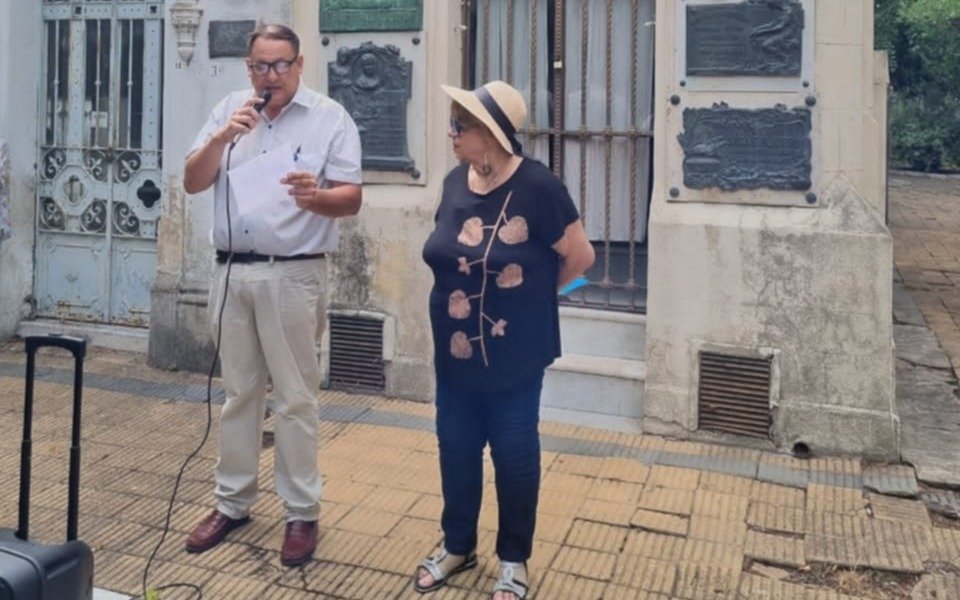 Homenaje a Platero, descendiente de esclavos y fundador local de la UCR