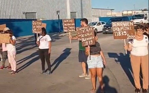 Otra protesta vecinal por el cierre de calle 27