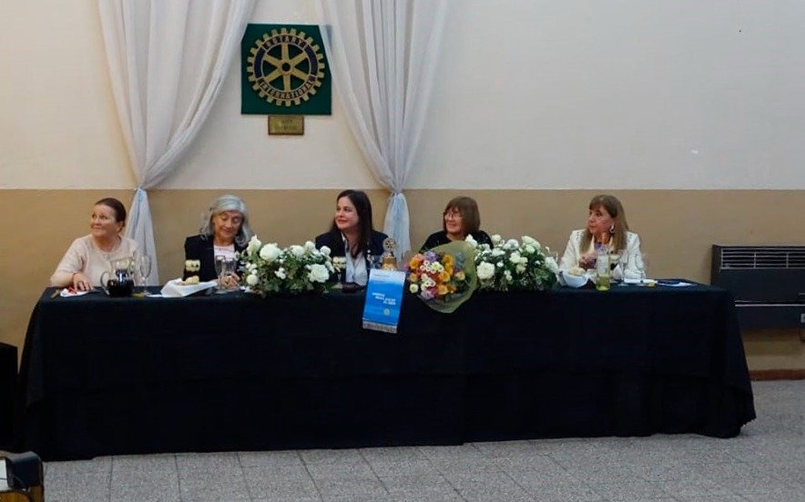 El Rotary de Los Hornos, de la primera mujer presidenta, a la segunda