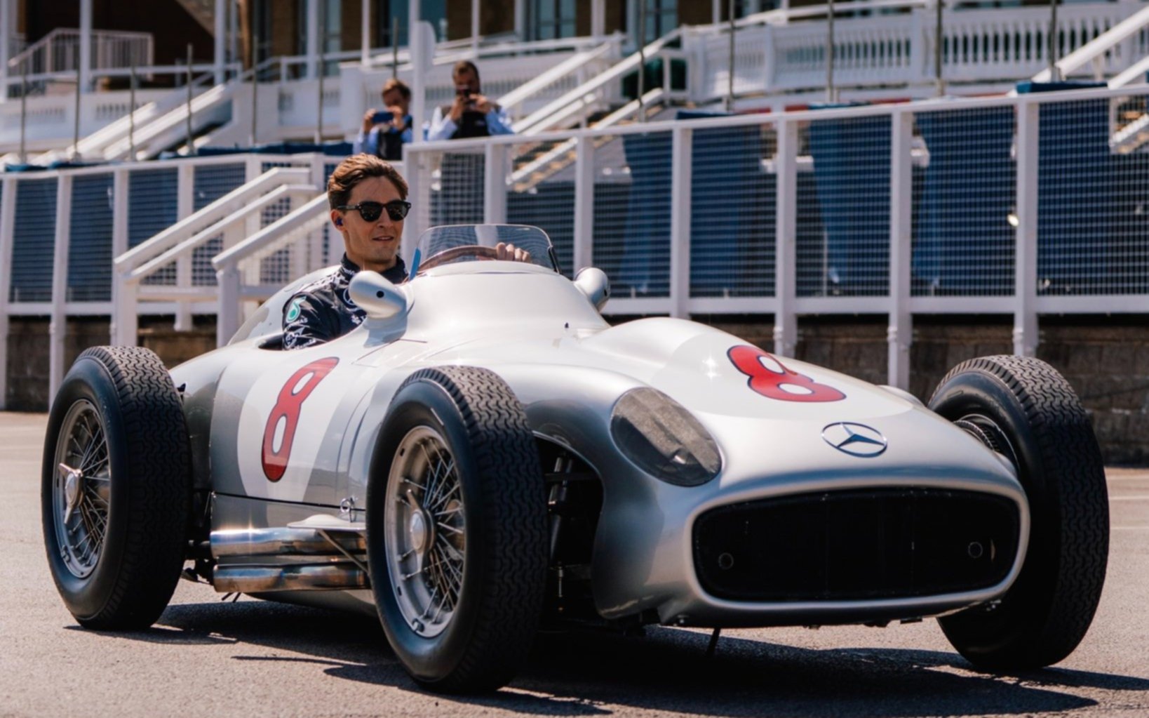 Russell piloteó el auto con que Fangio fue campeón