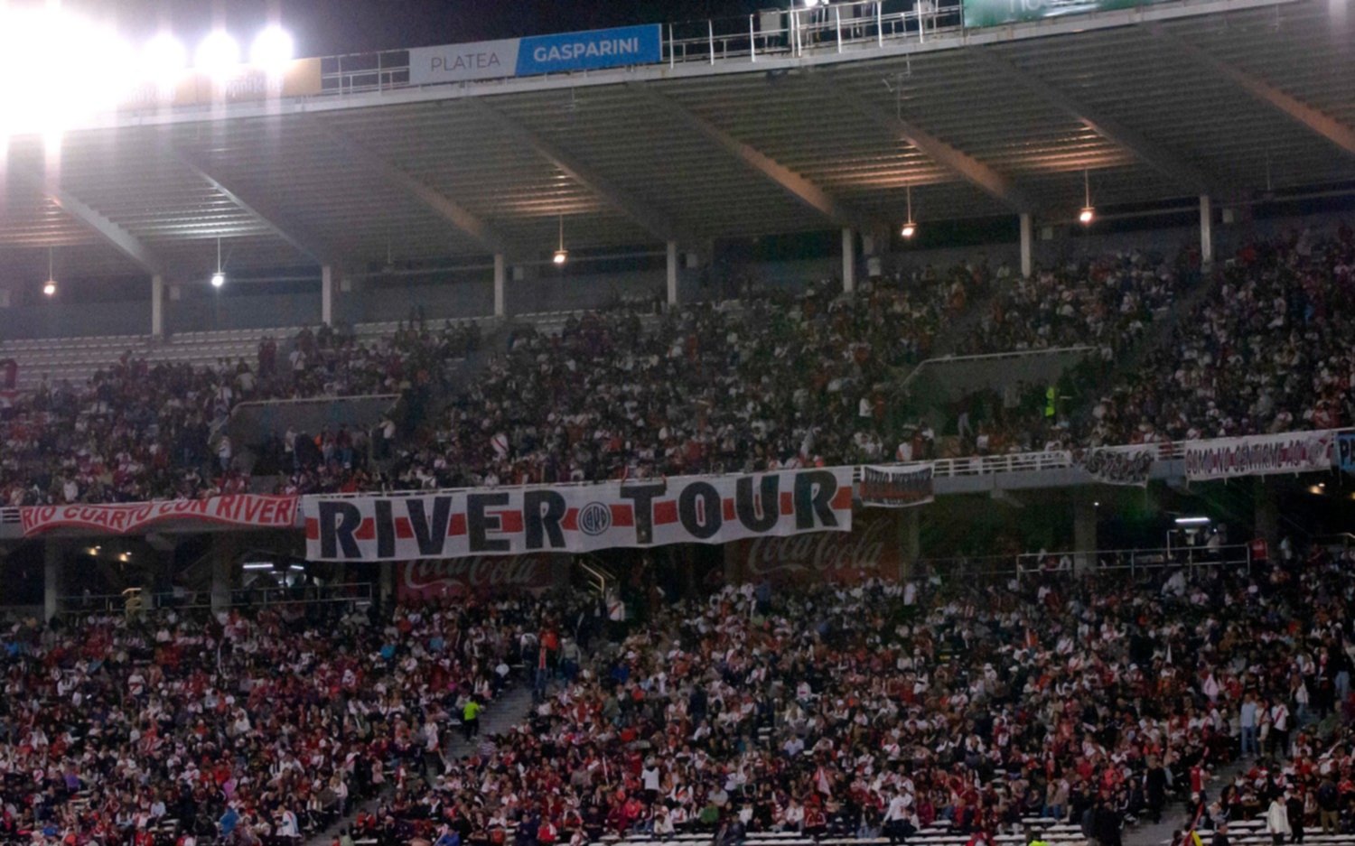 Los hinchas de River coparon el Mario Kempes