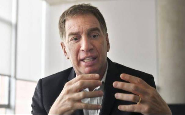 Encuesta con Santilli