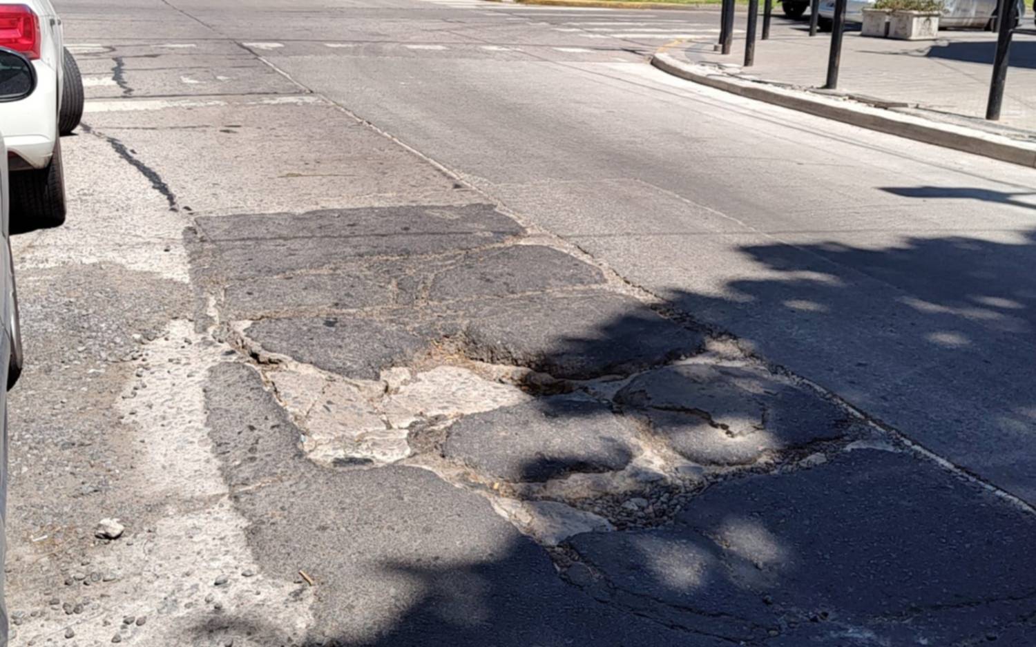 Reclamos por el estado de la calle 55,  de 4 a 19  