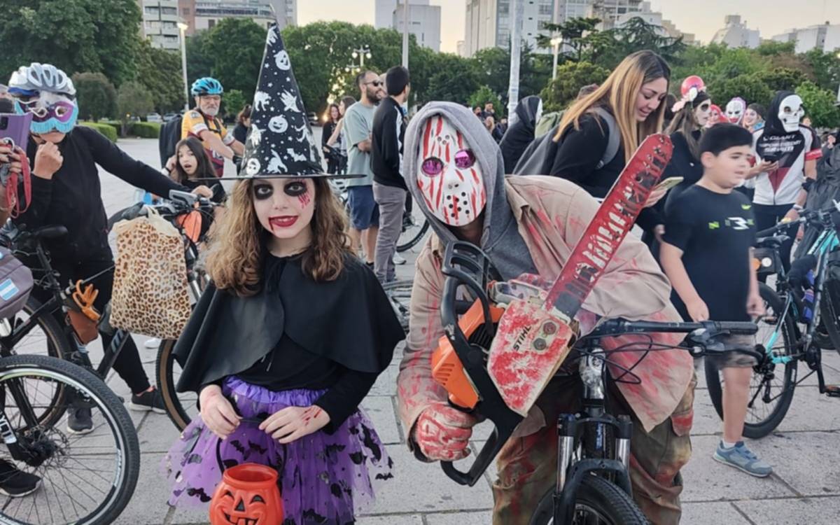 La Ciudad se vistió “de terror” para celebrar Halloween