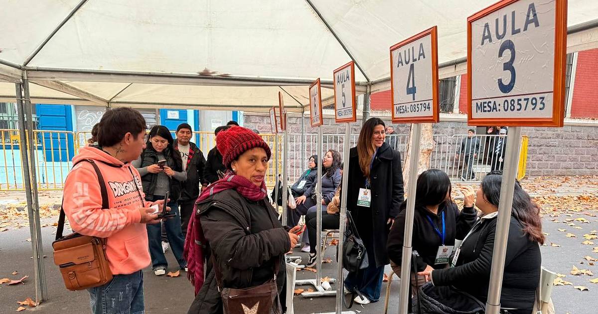 La votación de la comunidad peruana que reside en la Ciudad | El Dia