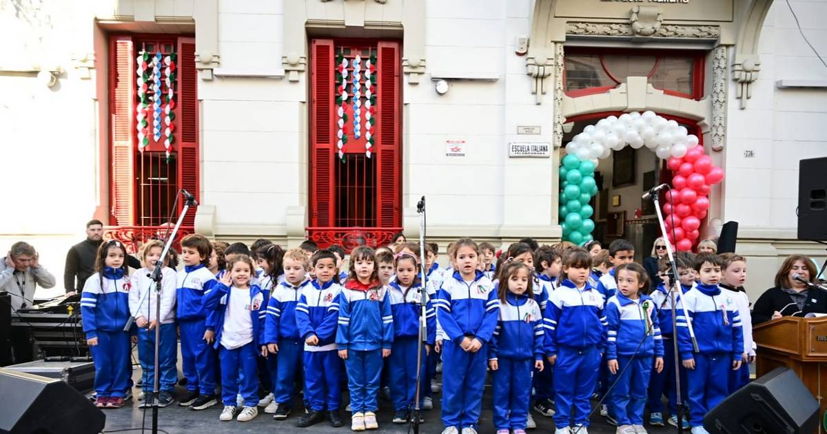 La Escuela Italiana celebró sus 130 años de vida | El Dia